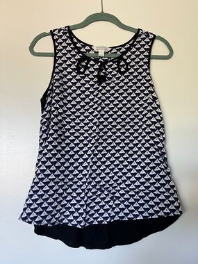 Market & Spruce Navy and White Sailboat Print Keyhole Neckline Tank